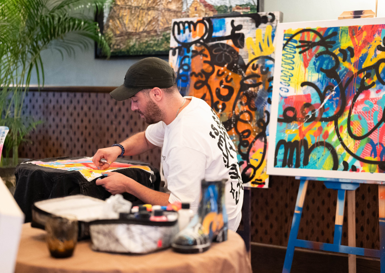 This Contemporary Artist, Rooted in Graffiti, Painted Live at Soho House—And You Can See What Happened.