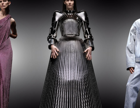 Balenciaga’s Avant-Garde Fashion: Eliza Douglas Struts Down the Runway in a 3D-Printed Armoured Dress