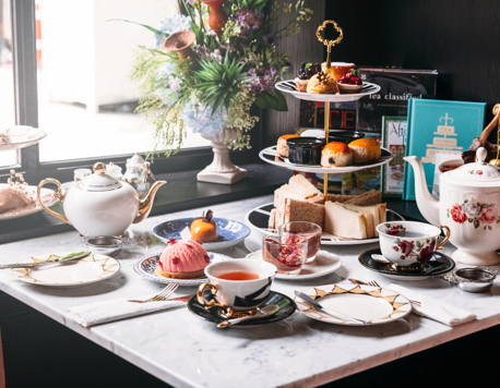 Sip & Savour: Unravelling the Mysteries of High Tea vs. Afternoon Tea