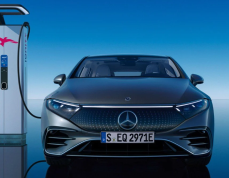 Mercedes-Benz Introduces the EQS 500 4MATIC AMG Premium: A Blend of Luxury and Electric Performance